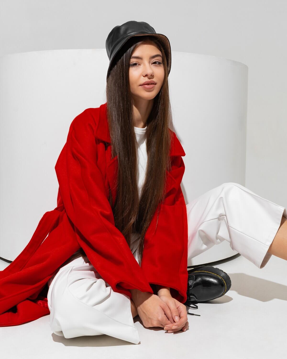 pretty-girl-in-black-hat-and-red-coat-N7VSR82.jpg